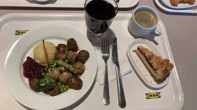 Ausflug zur Ikea mit den obligatorischen Fleischbällchen