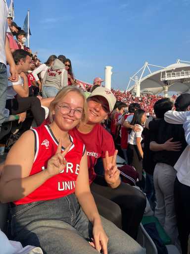 Fussballschauen mit Aurora