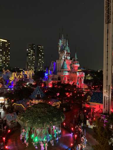 Lotte World im Dunkeln